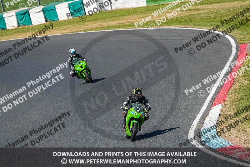 enduro digital images;event digital images;eventdigitalimages;mallory park;mallory park photographs;mallory park trackday;mallory park trackday photographs;no limits trackdays;peter wileman photography;racing digital images;trackday digital images;trackday photos